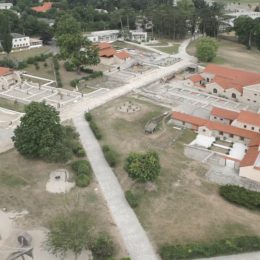 12-1024×576